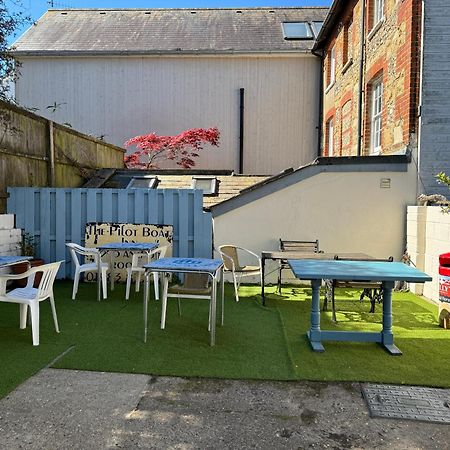 The Pilot Boat Inn, Isle Of Wight Bembridge Exterior photo